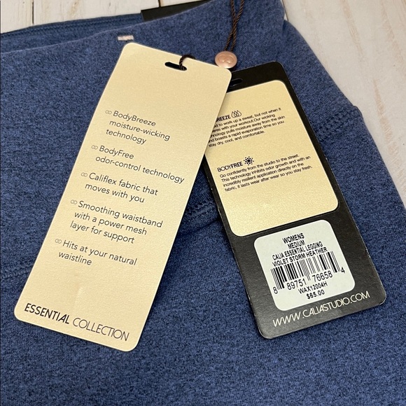 Calia Blue Leggings. Body freeze fabric. Front zip waist pocket.NWT. Size medium - Picture 6 of 7